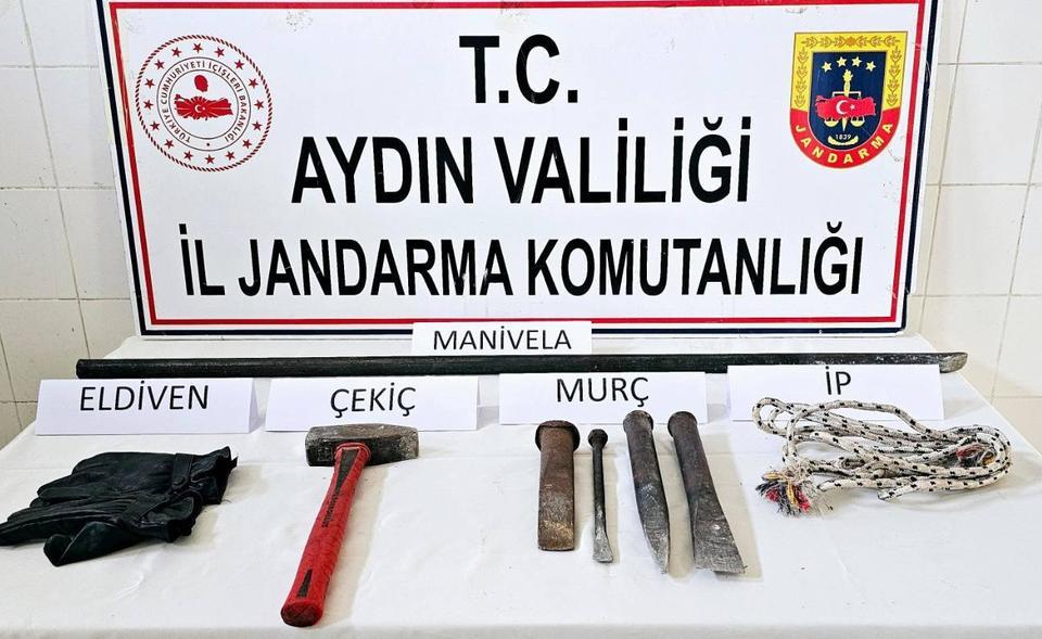 Çine'de kaçak kazı yapan 6 kişi suçüstü yakalandı