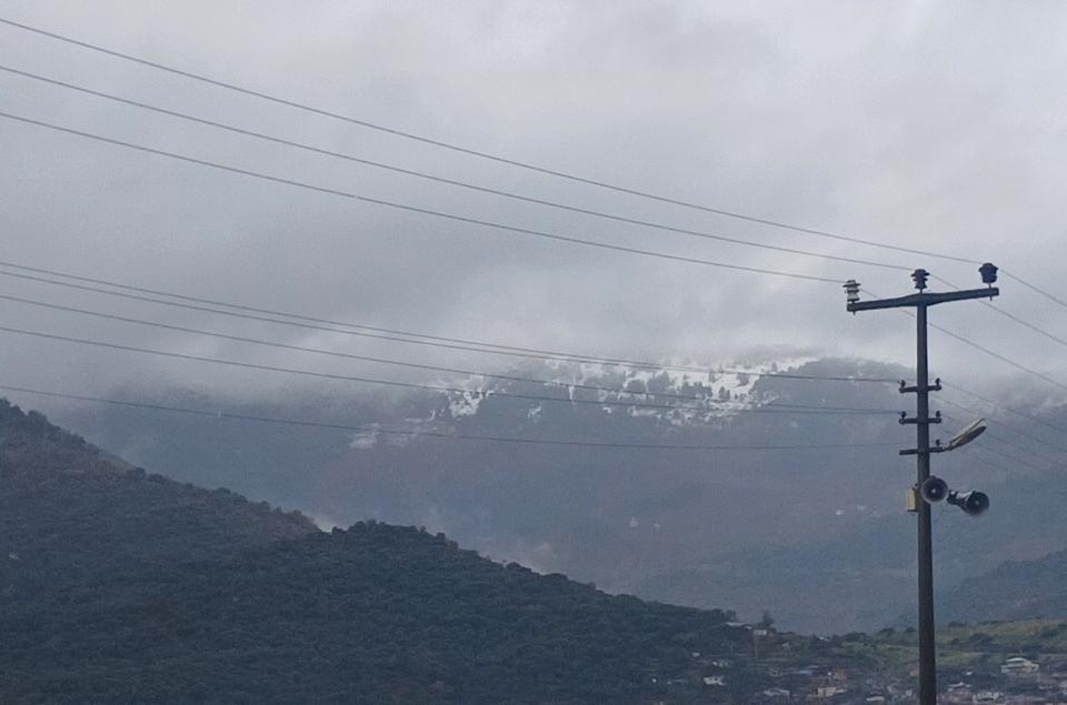 Madran Dağı beyaza büründü