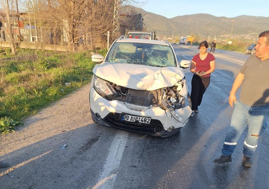 Çine'de trafik kazası: 1'i ağır 2 yaralı